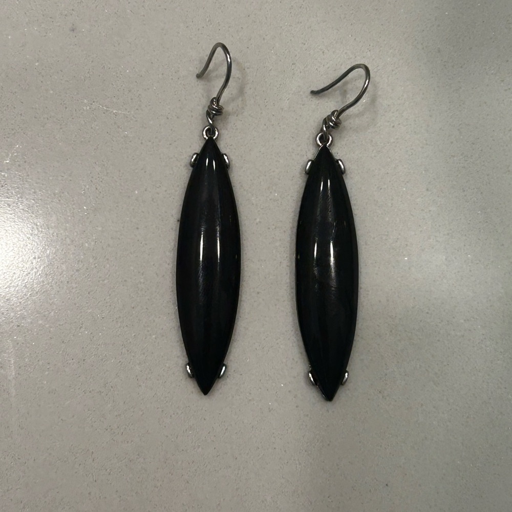 Black earrings $10